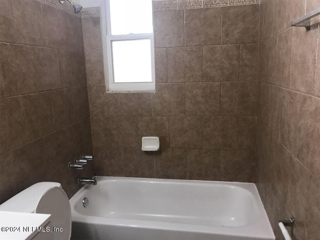 ISaxjm3bsrvw590000000000