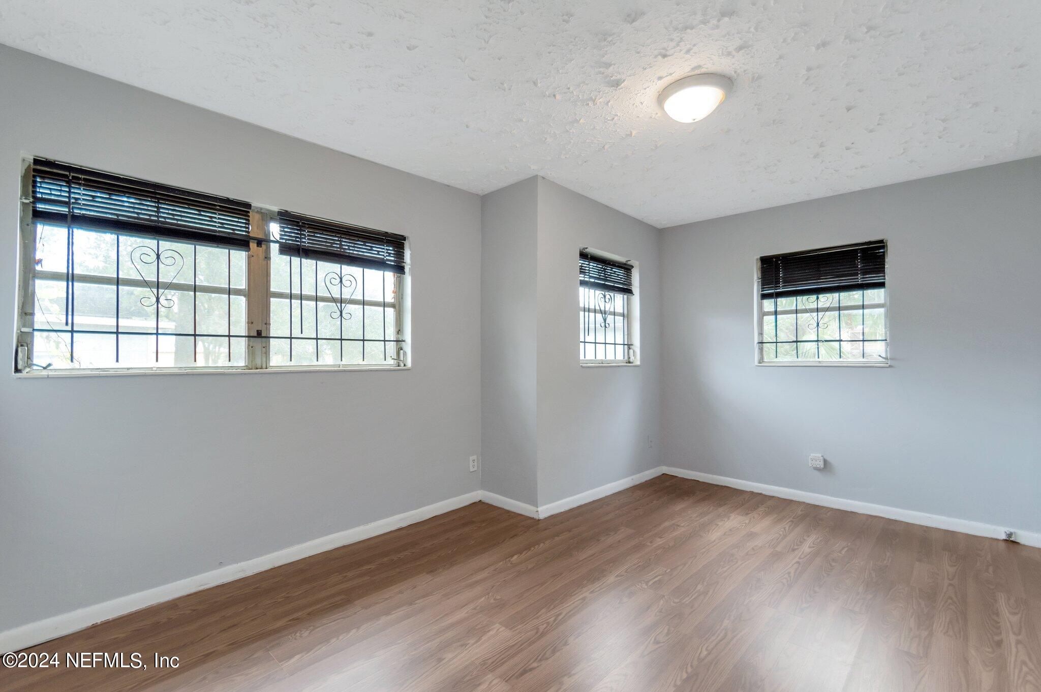 7-web-or-mls-QP-1080