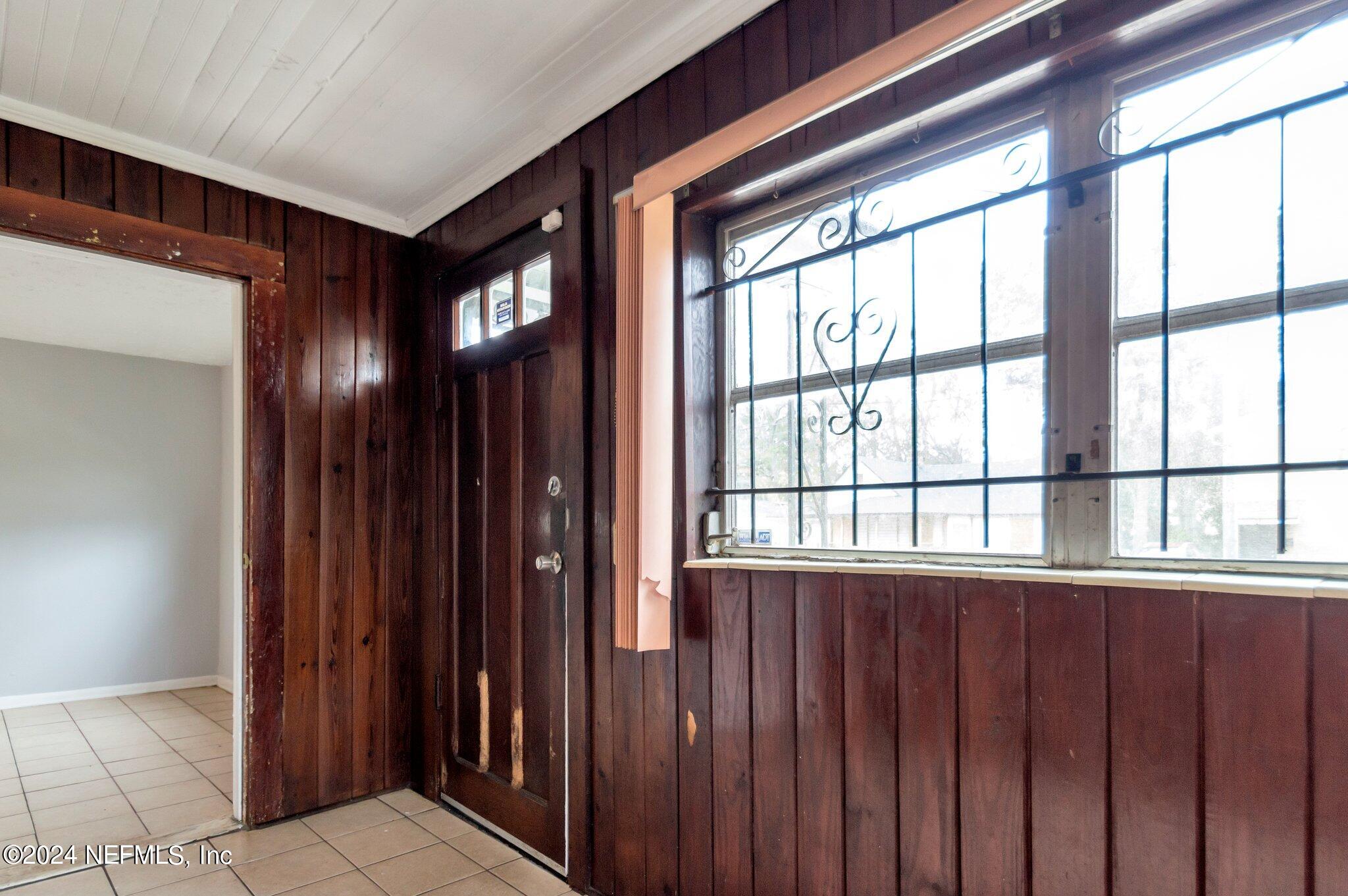 1-web-or-mls-QP-1073