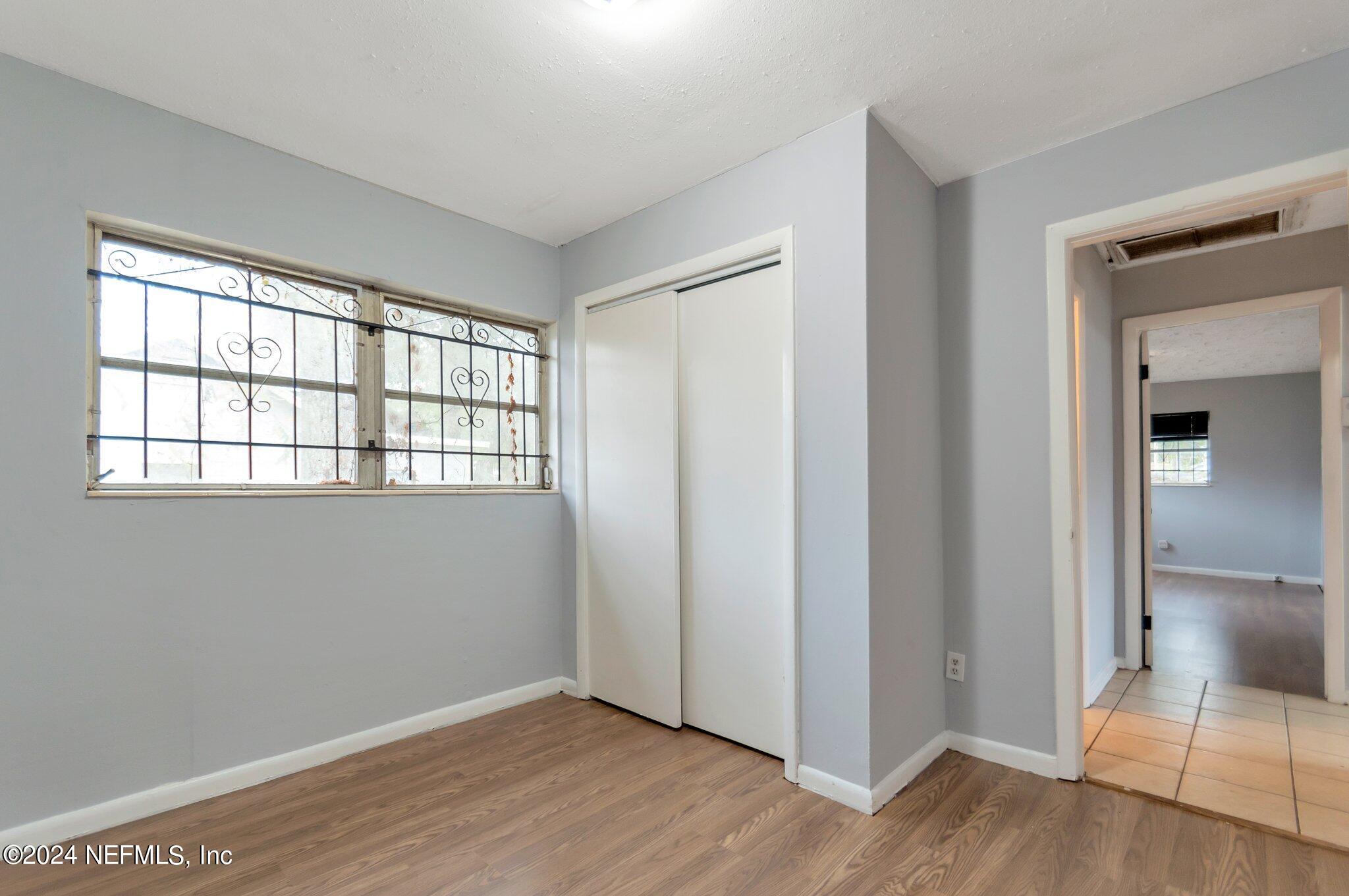 4-web-or-mls-QP-1076