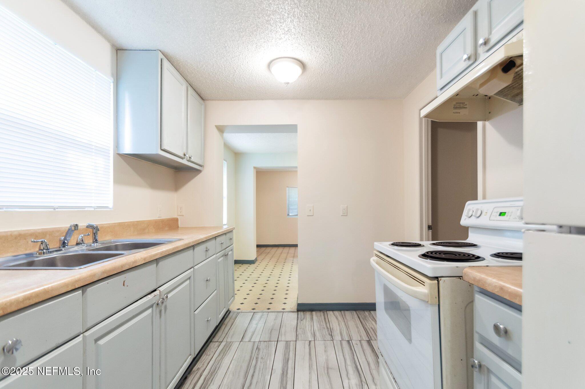 10-web-or-mls-QP-0147