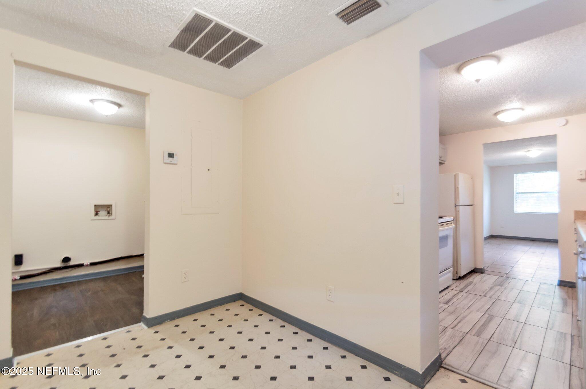 13-web-or-mls-QP-0152