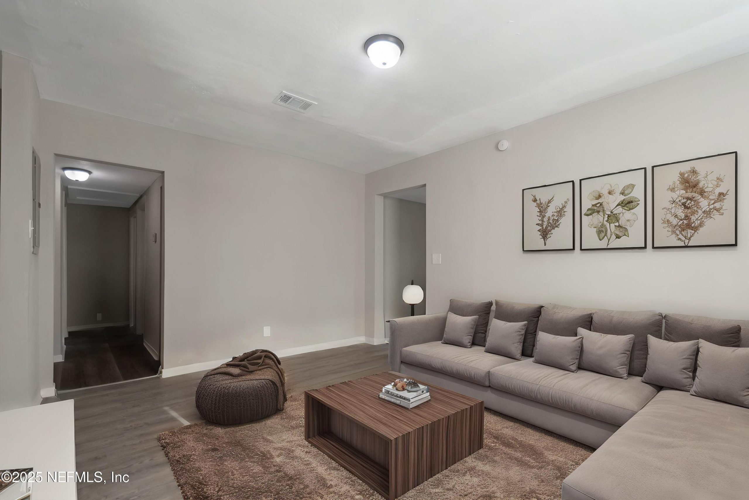 4-web-or-mls-QP-0486 - Living Room - Sta